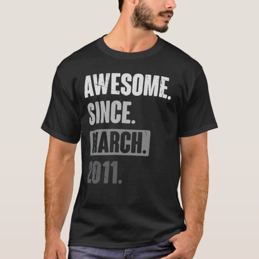 Geweldige sinds maart 2011, 12e decoratio t-shirt (Voorkant)