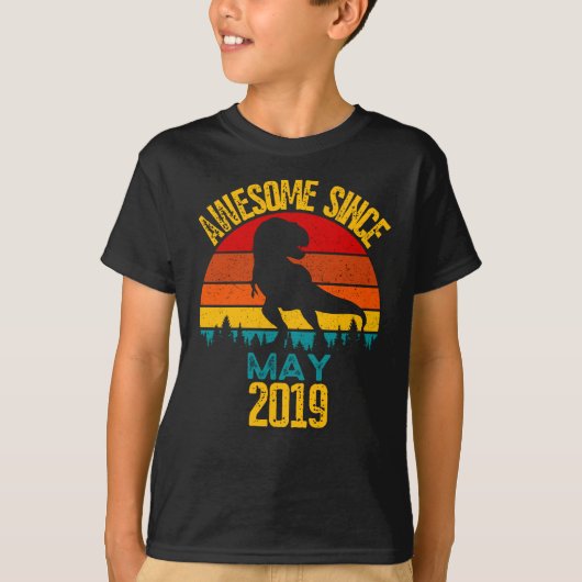 Geweldige sinds mei 2019 T Rex Dino T-shirt (Voorkant)