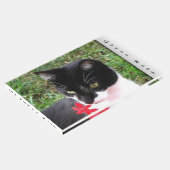 Geweldige Tuxedo Cat in tuin - aangepaste tekst in Gastenboek (Hoek)