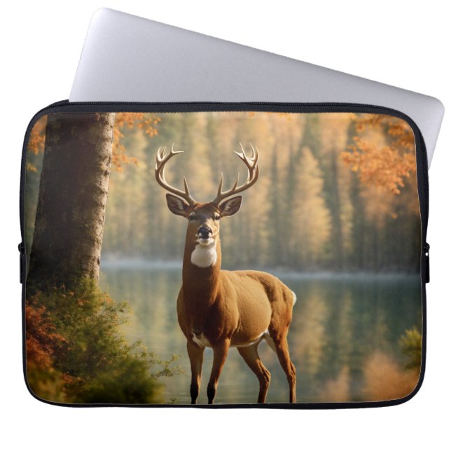 Geweldige Twaalf Punt Buck in Herfstwateren Laptop Sleeve (Voorkant)