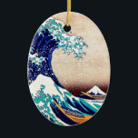 Geweldige Wave Off Kanagawa Japans Woodblock Print Keramisch Ornament<br><div class="desc">Katsushika Hokusai The Great Wave Off Kanagawa (1830) The Great Wave off Kanagawa, ook bekend als The Great Wave of Just The Wave, is een ukiyo-e-gedrukte versie van de Japanse kunstenaar Hokusai, die in de late Edo-periode werd gepubliceerd als de eerste afdruk in de reeks van Hokusai Thirty-1833 zes Uitzichten...</div>