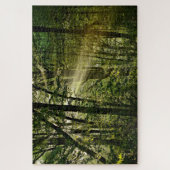 Geweldige zonnestralen in het ochtendbos legpuzzel (Verticaal)