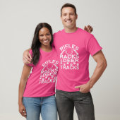 Geweren Racks en Herten Tracks Deer Hunter T-shirt (Unisex)