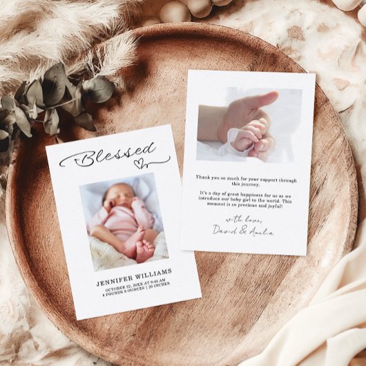 Gewijde Script Platte Baby Aankondigingskaart Aankondiging