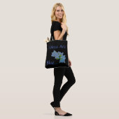 Gewonden zijn blauw... tote bag (Op model)