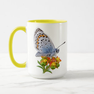 Gewone Blauwe Vlinder op Kleurrijke Wilde Bloemen Mok