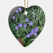 gewone druif, blauwe paarse bloem, bloem keramisch ornament (Links)