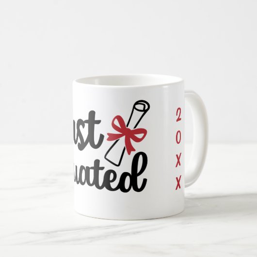 Gewoon afgestudeerd diploma en Pet Uw Jaar Koffiemok (Voorkant rechts)