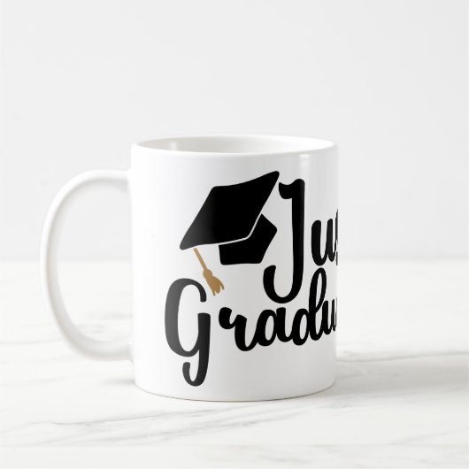 Gewoon afgestudeerd diploma en Pet Uw Jaar Koffiemok (Links)