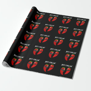 Gewoon Chillin Funny Chili Peppers Pun Dark BG Cadeaupapier