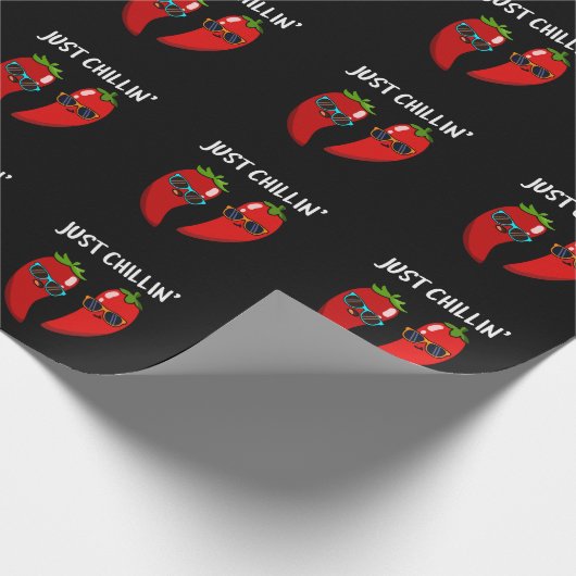 Gewoon Chillin Funny Chili Peppers Pun Dark BG Cadeaupapier (Hoek)