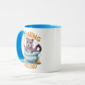 Gewoon cooning, speelse wasbeer badtijd avontuur mok (Voorkant links)