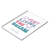 Gewoon de droomcitaatpasteelkleuren in leven houde notitieboek (Linkerzijde)