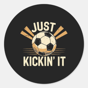 Gewoon een beetje voetballen Grappige voetballer Ronde Sticker