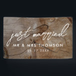 Gewoon een huwelijk met een huwelijk spandoek<br><div class="desc">Gewoon gehuwd met legant kalligrafie-script,  bijtende bruiloft</div>