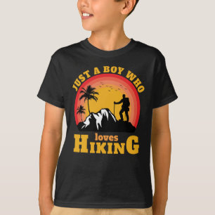 Gewoon een jongen die graag buiten wandelt t-shirt