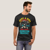 Gewoon een jongen die houdt van monstertrucks voor t-shirt (Voorkant volledig)