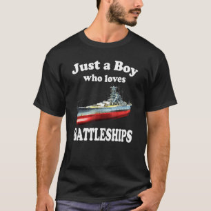 Gewoon een jongen die houdt van slagschepen WW2 Ja T-shirt