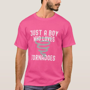 Gewoon een jongen die houdt van tornado overlevend t-shirt