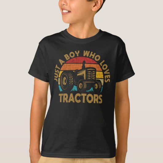 Gewoon een jongen die houdt van Tractors Funny Boy T-shirt (Voorkant)