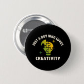 gewoon een jongen die van creativiteit houdt ronde button 5,7 cm (Voorkant /achterkant)