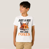 Gewoon een jongen die van foxes houdt t-shirt (Voorkant volledig)