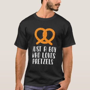 Gewoon een jongen die van krakelingen houdt t-shirt