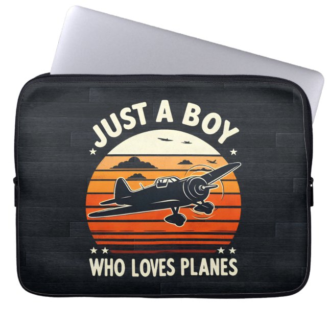 Gewoon een jongen die van Planes  Plane Lover houd Laptop Sleeve (Voorkant)