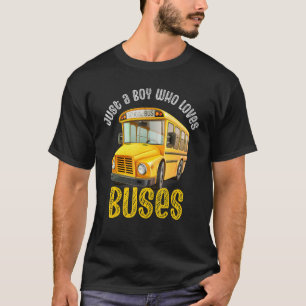 Gewoon een jongen die van schoolbussen houdt Leuke T-shirt