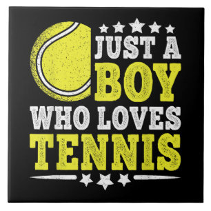 Gewoon een jongen die van tennis houdt, grappige t tegeltje
