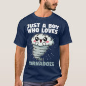 Gewoon een jongen die van Tornado houdt T-shirt (Voorkant)