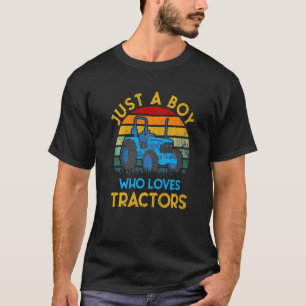 Gewoon een jongen die van tractoren houdt... die B T-shirt