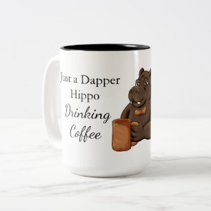 Gewoon een keurige nijlpaard die koffie drinkt - G Tweekleurige Koffiemok