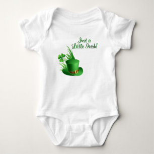 Gewoon een kleine Ierse Leprechaun-hoed Romper