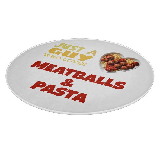 Gewoon een man die van gehakt en pasta houdt snijplank (Hoek)