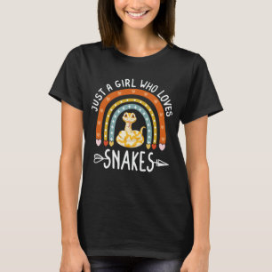 Gewoon een meisje dat houdt van de regenboogslang t-shirt