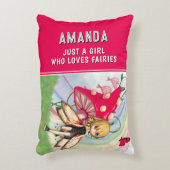 Gewoon een meisje dat houdt van feeën rood accent kussen (Voorkant(Verticaal))
