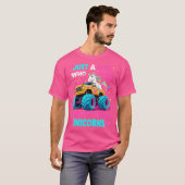 Gewoon een meisje dat houdt van monstertrucks eenh t-shirt (Voorkant volledig)