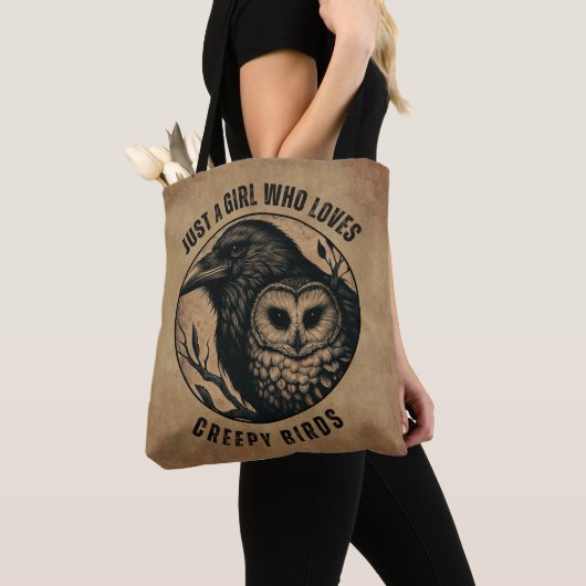 Gewoon een meisje dat houdt van uilen en raven tote bag (Dichtbij)