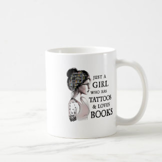Gewoon een meisje dat Tattoos heeft en van boeken Koffiemok
