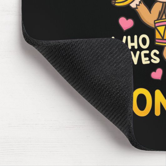 Gewoon een meisje dat van apen houdt muismat (Hoek)