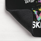 Gewoon een meisje dat van Basketball Girl houdt Muismat (Hoek)