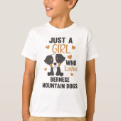 Gewoon een meisje dat van Bernese Mountain Dog Dog T-shirt (Voorkant)