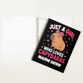 Gewoon een meisje dat van Capybaras houdt Planner (Display)