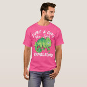 Gewoon een meisje dat van Chameleons houdt T-shirt (Voorkant volledig)