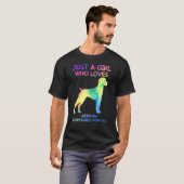 Gewoon een meisje dat van de Duitse Shorthaired Po T-shirt (Voorkant volledig)