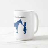 Gewoon een meisje dat van de mok houdt. (Voorkant rechts)