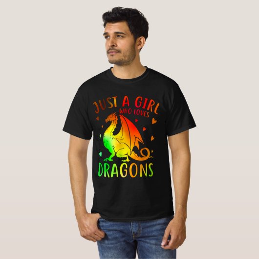 Gewoon een meisje dat van Dragons houdt T-shirt (Voorkant volledig)