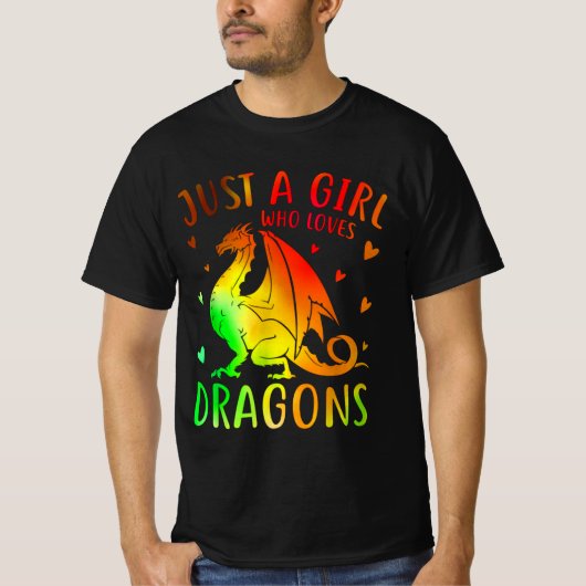 Gewoon een meisje dat van Dragons houdt T-shirt (Voorkant)
