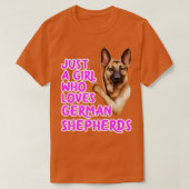 Gewoon een meisje dat van Duitse herders houdt T-shirt (Design voorkant)